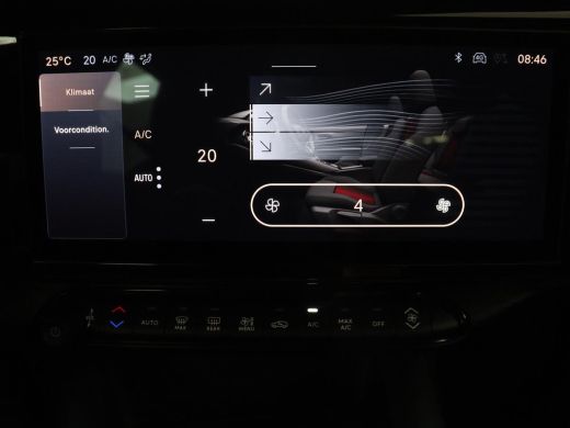 Alfa Romeo Junior Elettrica 54 kWh | SOH 97,3% | Adaptive cruise | Carplay | Full LED | Parkeerhulp | Climate contr... ActivLease financial lease
