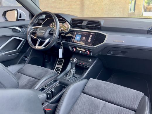 Audi Q3 45 TFSI e AUT6 3X S-LINE PANODAK LEDER NAVI DIGI-DASH APPLE-CARPLAY LED LMV PDC ActivLease financial lease