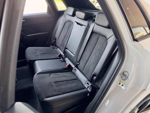 Audi Q3 45 TFSI e AUT6 3X S-LINE PANODAK LEDER NAVI DIGI-DASH APPLE-CARPLAY LED LMV PDC ActivLease financial lease