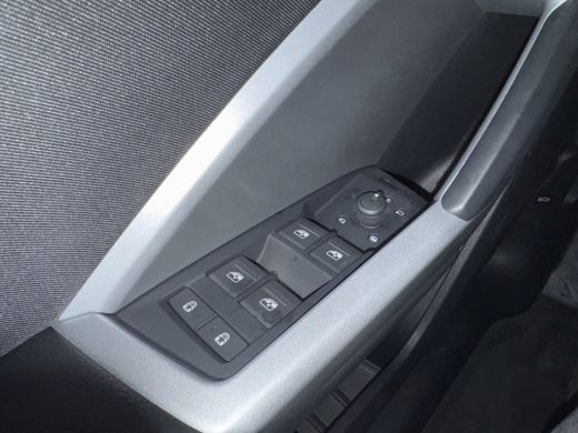 Audi Q3 45 TFSIe 245PK HYBRID S-TRONIC S-LINE PRO-LINE PHEV CARPLAY/NAVI/LED ActivLease financial lease