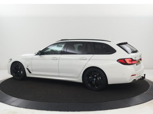 BMW 5 Serie Touring 530e xDrive M Sport | SOH 89,9% | Panoramadak | Head-Up | Full LED | Trekhaak | Carplay |... ActivLease financial lease