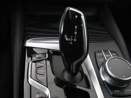 BMW 5 Serie Touring 530e xDrive M Sport | SOH 89,9% | Panoramadak | Head-Up | Full LED | Trekhaak | Carplay |... ActivLease financial lease