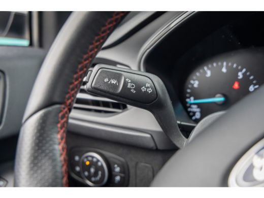 Ford Focus 1.0 EcoBoost ST Line Business | Trekhaak | Apple Carplay/Android Auto | Parkeersensoren Voor/Acht... ActivLease financial lease