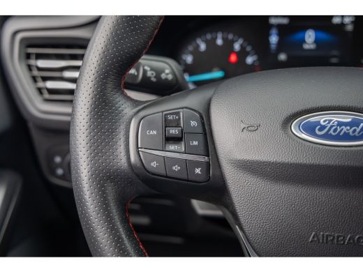 Ford Focus 1.0 EcoBoost ST Line Business | Trekhaak | Apple Carplay/Android Auto | Parkeersensoren Voor/Acht... ActivLease financial lease