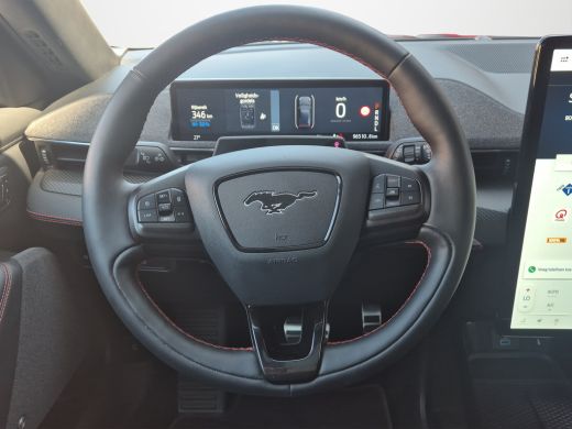 Ford Mustang Mach-E Mach-E AWD 75 kWh 258pk | Pano | Technology Pack+ | SOH 95% | ActivLease financial lease
