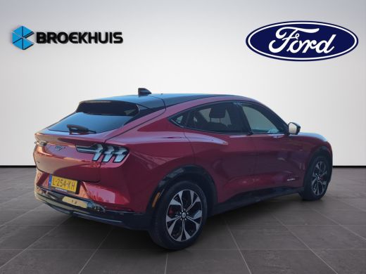 Ford Mustang Mach-E Mach-E AWD 75 kWh 258pk | Pano | Technology Pack+ | SOH 95% | ActivLease financial lease