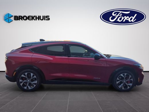 Ford Mustang Mach-E Mach-E AWD 75 kWh 258pk | Pano | Technology Pack+ | SOH 95% | ActivLease financial lease