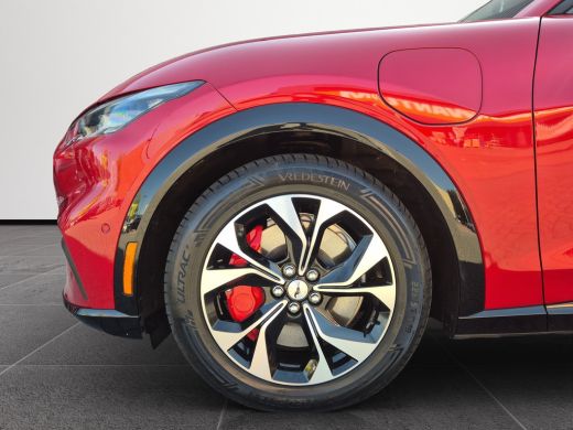Ford Mustang Mach-E Mach-E AWD 75 kWh 258pk | Pano | Technology Pack+ | SOH 95% | ActivLease financial lease