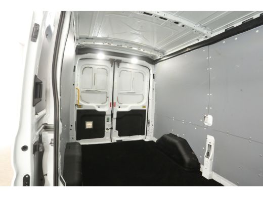 Ford Transit 2.0 TDCI L2H2 | Airco | Cruise | Parkeersensoren ActivLease financial lease