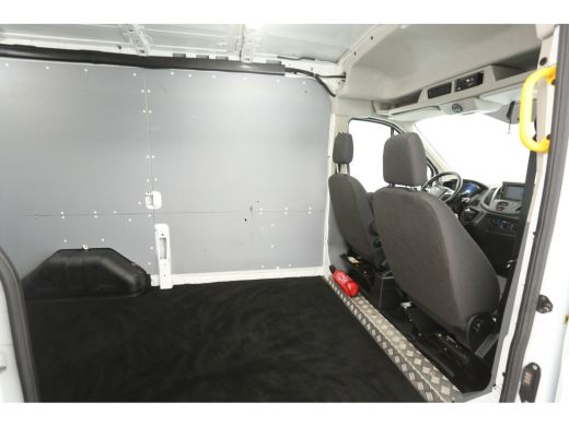 Ford Transit 2.0 TDCI L2H2 | Airco | Cruise | Parkeersensoren ActivLease financial lease