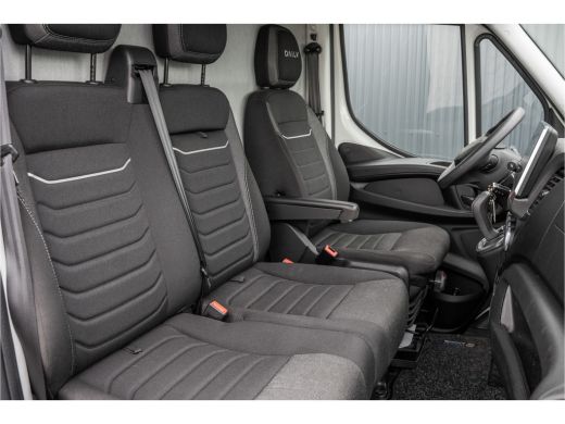 Iveco Daily 35S18 | 3.0L 180PK | Automaat | NW MODEL | 3.5T Trekgewicht | Camera | Carplay | Climate ActivLease financial lease