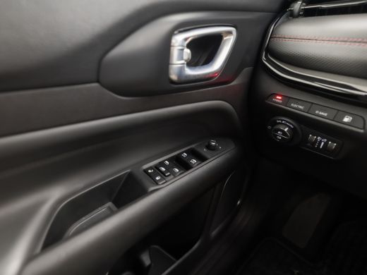 Jeep Compass 4xe 240 Plug-in Hybrid Electric Trailhawk 240Pk Automaat (PANORAMADAK, VIRTUAL COCKPIT, APPLE CAR... ActivLease financial lease