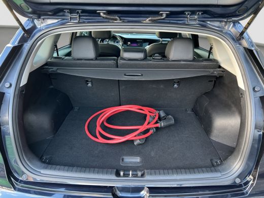 Kia e-Niro DynamicPlusLine 39 kWh 136pk | Camera | Carplay | Trekhaak | Adaptive cruise control | Schuifdak ... ActivLease financial lease