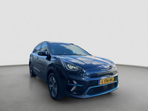 Kia e-Niro DynamicPlusLine 39 kWh 136pk | Camera | Carplay | Trekhaak | Adaptive cruise control | Schuifdak ... ActivLease financial lease