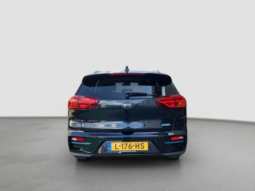 Kia e-Niro DynamicPlusLine 39 kWh 136pk | Camera | Carplay | Trekhaak | Adaptive cruise control | Schuifdak ... ActivLease financial lease