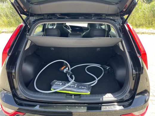 Kia Niro EV Edition 64.8 kWh | SOH 97,7% | Stoel en stuur verwarming | Achteruitrijcamera | ActivLease financial lease