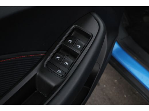 MG ZS EV EV Long Range Luxury 70 kWh Panorama, 360 camera, Apple carplay! ActivLease financial lease
