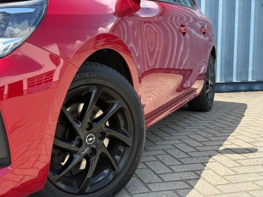 Opel Corsa 1.2 GS Line Sportstoelen | Zwart dak | Cruise control | Apple carplay & Android auto ActivLease financial lease