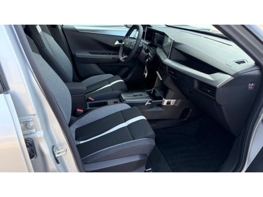 Opel Frontera GS - Electric | 11 kW boordlader | 17" Lichtmetalen velgen in Zwart met 215/60 R17 banden | Achte... ActivLease financial lease