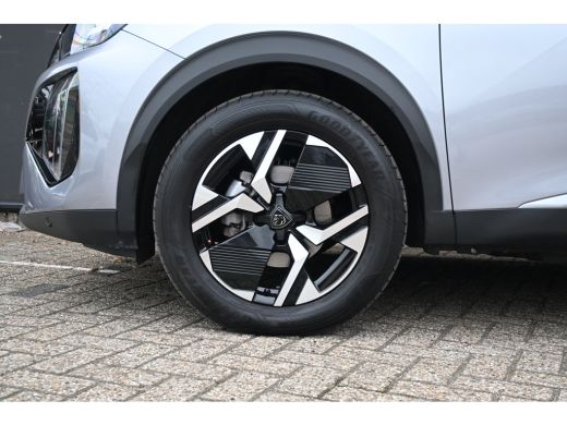 Peugeot 2008 1.2 PureTech 100 Allure | Navigatie | Keyless-Entry | Climate Control | Full-LED | Parkeersensore... ActivLease financial lease