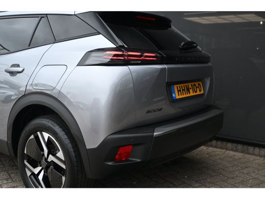 Peugeot 2008 1.2 PureTech 100 Allure | Navigatie | Keyless-Entry | Climate Control | Full-LED | Parkeersensore... ActivLease financial lease