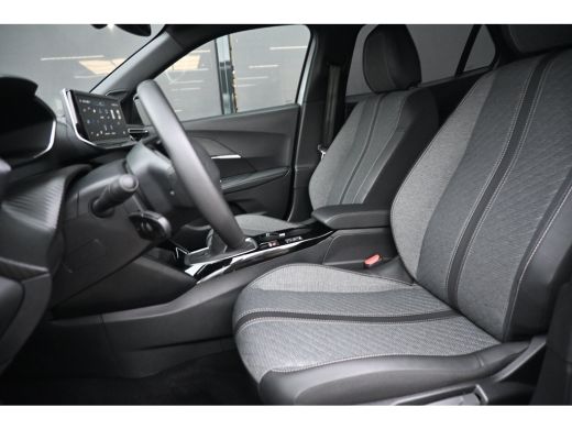 Peugeot 2008 1.2 PureTech 100 Allure | Navigatie | Keyless-Entry | Climate Control | Full-LED | Parkeersensore... ActivLease financial lease