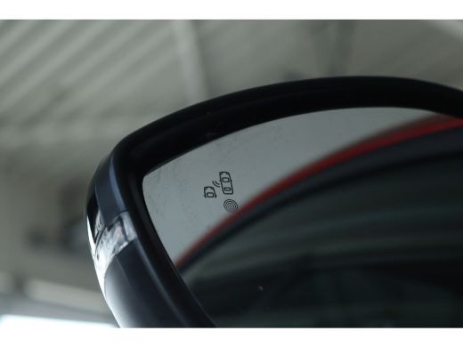 Peugeot e-208 EV GT 350 50 kWh | SoH 100% | Cruise Control | Panoramadak | Camera | Carplay | Navi | Climate | ... ActivLease financial lease