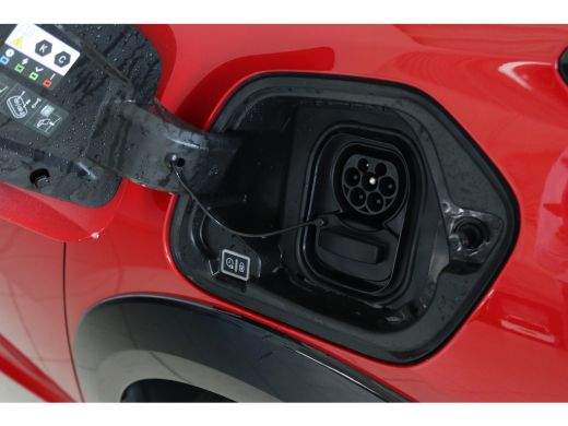 Peugeot e-208 EV GT 350 50 kWh | SoH 100% | Cruise Control | Panoramadak | Camera | Carplay | Navi | Climate | ... ActivLease financial lease