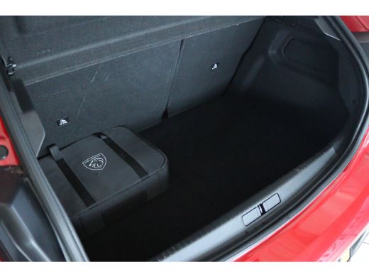 Peugeot e-208 EV GT 350 50 kWh | SoH 100% | Cruise Control | Panoramadak | Camera | Carplay | Navi | Climate | ... ActivLease financial lease