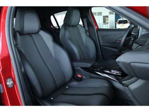 Peugeot e-208 EV GT 350 50 kWh | SoH 100% | Cruise Control | Panoramadak | Camera | Carplay | Navi | Climate | ... ActivLease financial lease