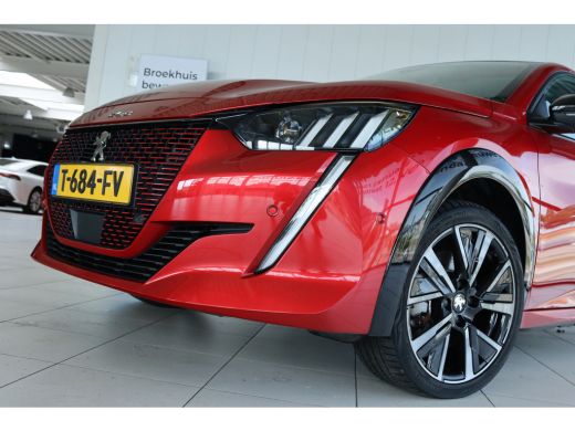 Peugeot e-208 EV GT 350 50 kWh | SoH 100% | Cruise Control | Panoramadak | Camera | Carplay | Navi | Climate | ... ActivLease financial lease
