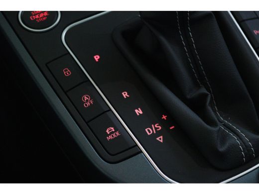 Seat Arona 1.0 TSI DSG Xperience Connect | Adapt. Cruise | Camera | Trekhaak | Stoelverwarming | LED | Keyle... ActivLease financial lease
