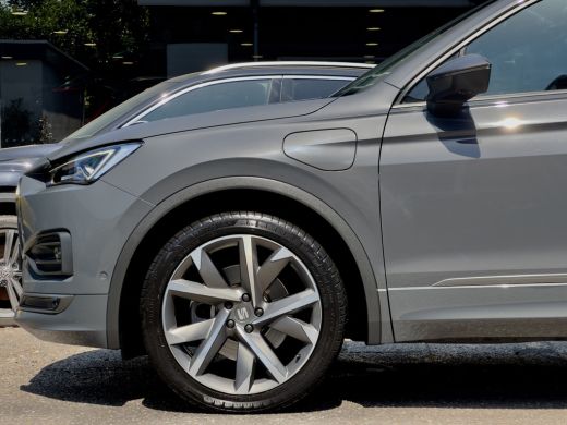 Seat Tarraco 1.4 TSI FR e-Hybrid AUT6 PHEV PANODAK LEDER NAVI CAMERA DIGI-DASH APPLE-CARPLAY LED LMV PDC ActivLease financial lease