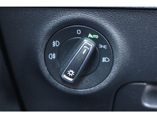 Skoda Karoq 1.5 TSI ACT Business Edition Plus 150PK AUTOMAAT | Apple Carplay/Android Auto|telefoonintegratie ... ActivLease financial lease