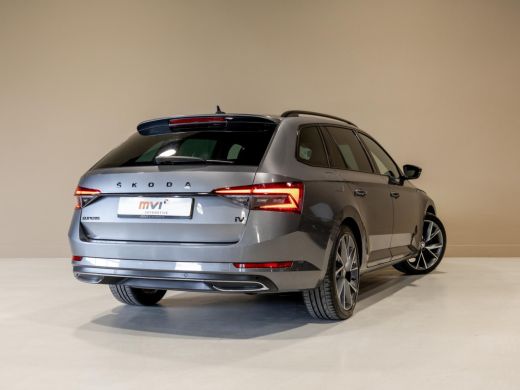 Skoda Superb Combi 1.4 TSI iV Sportline Business / 218pk / Trekhaak / Stoel en stuur verwarming / ActivLease financial lease