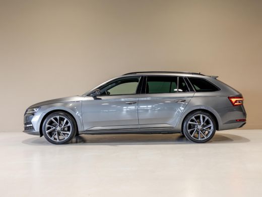 Skoda Superb Combi 1.4 TSI iV Sportline Business / 218pk / Trekhaak / Stoel en stuur verwarming / ActivLease financial lease
