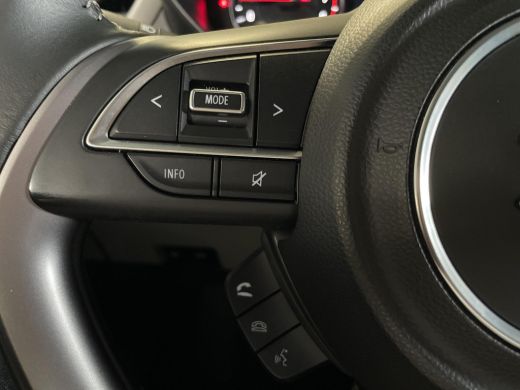 Suzuki Swift 1.2 Style Smart Hybrid |Demo BTW | Incl accessoirespakket twv. &euro;3.700 | Adaptieve cruise | Stoelv... ActivLease financial lease