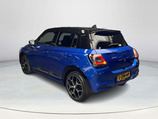 Suzuki Swift 1.2 Style Smart Hybrid |Demo BTW | Incl accessoirespakket twv. &euro;3.700 | Adaptieve cruise | Stoelv... ActivLease financial lease