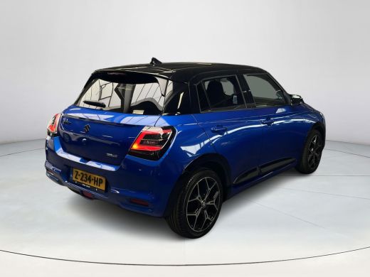 Suzuki Swift 1.2 Style Smart Hybrid |Demo BTW | Incl accessoirespakket twv. &euro;3.700 | Adaptieve cruise | Stoelv... ActivLease financial lease