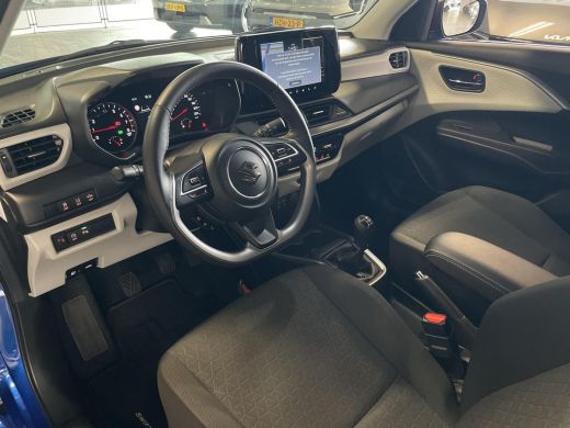 Suzuki Swift 1.2 Style Smart Hybrid |Demo BTW | Incl accessoirespakket twv. &euro;3.700 | Adaptieve cruise | Stoelv... ActivLease financial lease