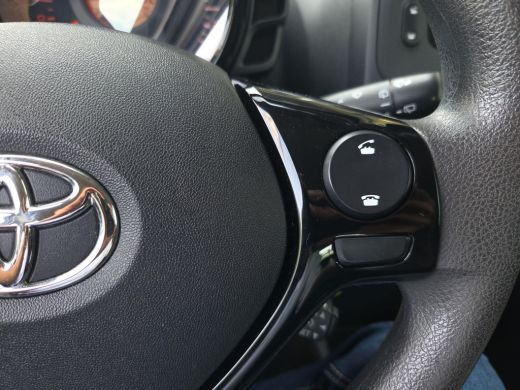 Toyota Aygo 1.0 VVT-i x-fun | Airco | Bluetooth | Rijklaar incl. garantie | ActivLease financial lease