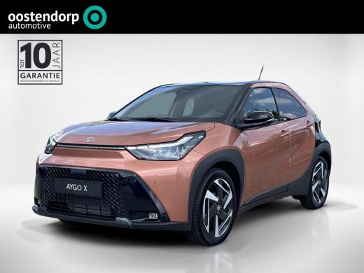 Toyota Aygo Hybrid 115 envy | JBL-Audio | Stoelverwarming | Parkeersensoren | ActivLease financial lease