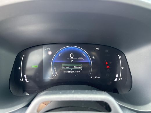 Toyota Aygo Hybrid 115 envy | JBL-Audio | Stoelverwarming | Parkeersensoren | ActivLease financial lease