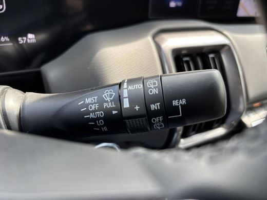 Toyota Urban Cruiser Dynamic 61 kWh | &euro; 2.500 extra inruilwaarde | ActivLease financial lease