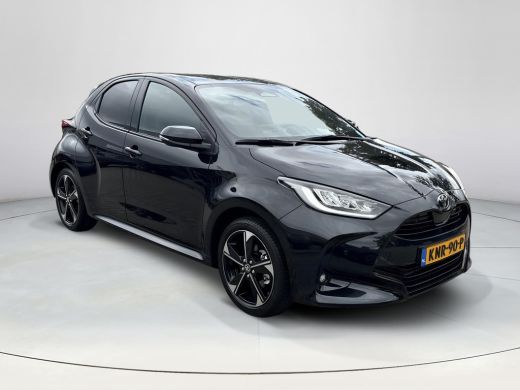 Toyota Yaris 1.5 Hybrid 130 Executive **STOEL- EN STUURVERWARMING/ PARKEERSENSOREN/ DODEHOEK DETECTIE** ActivLease financial lease
