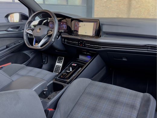 Volkswagen Golf 1.4 eHybride GTE PANODAK LEDER NAVI CAMERA DIGI-DASH APPLE-CARPLAY ActivLease financial lease