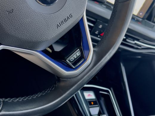 Volkswagen Golf 1.4 eHybride GTE PANODAK LEDER NAVI CAMERA DIGI-DASH APPLE-CARPLAY ActivLease financial lease