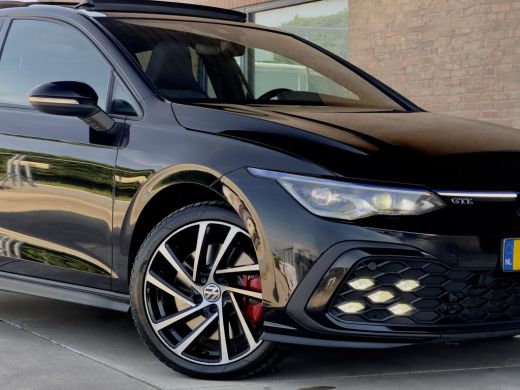 Volkswagen Golf 1.4 eHybride GTE PANODAK LEDER NAVI CAMERA DIGI-DASH APPLE-CARPLAY ActivLease financial lease