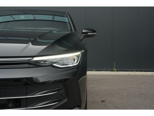 Volkswagen Golf 1.5 eHybrid 50 Edition 204PK | Camera | Ergostoel | Apple Carplay | ActivLease financial lease