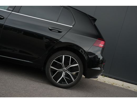 Volkswagen Golf 1.5 eHybrid 50 Edition 204PK | Camera | Ergostoel | Apple Carplay | ActivLease financial lease